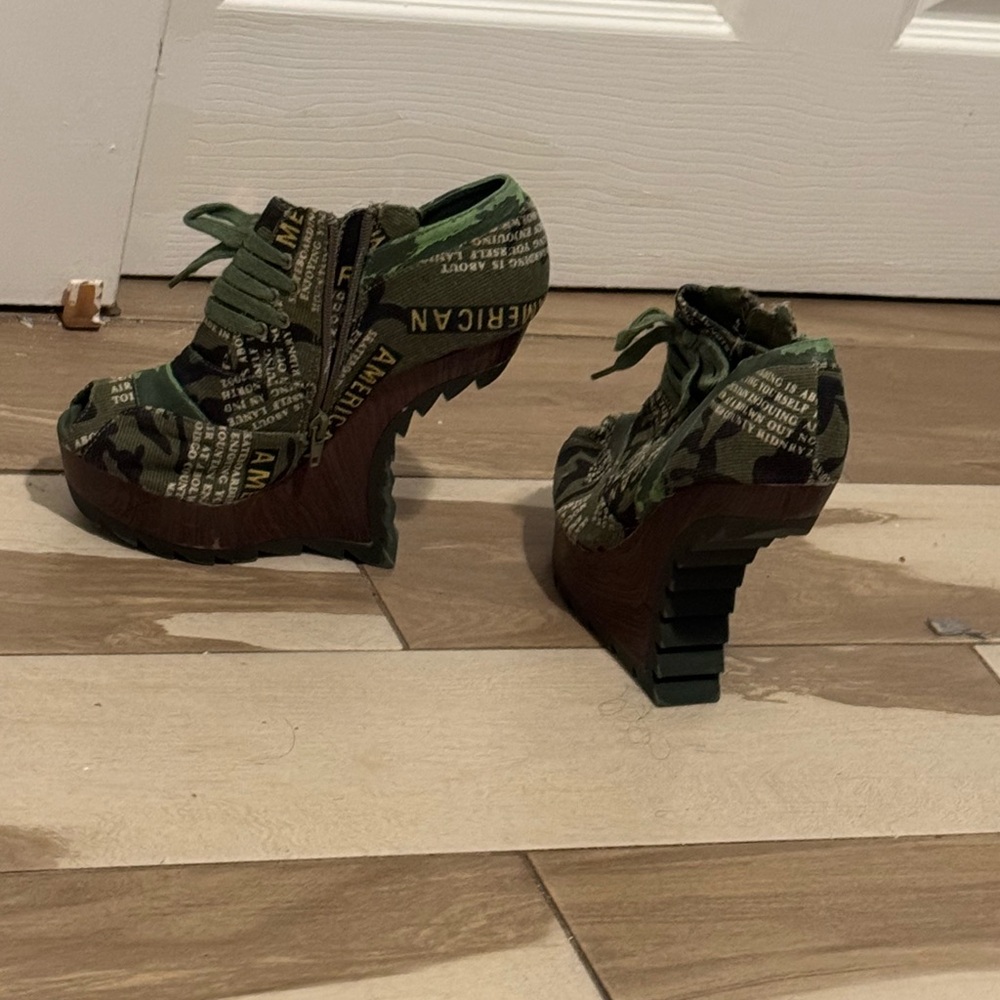 Heeless Shoes